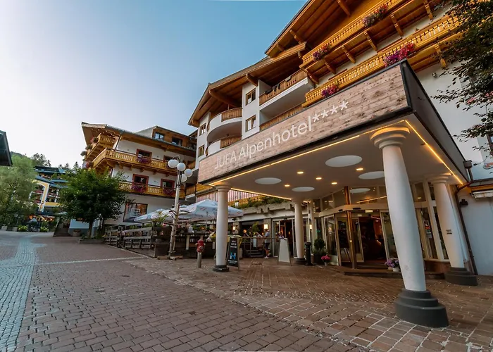 JUFA Alpenhotel Saalbach