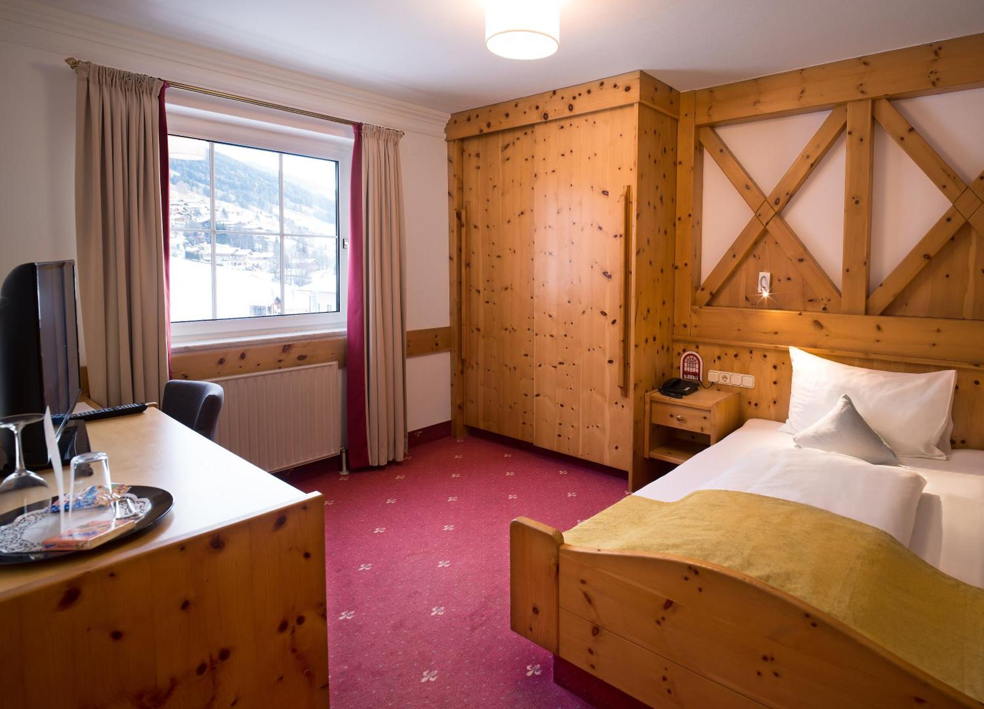 Jufa Alpenhotel Hotel Saalbach